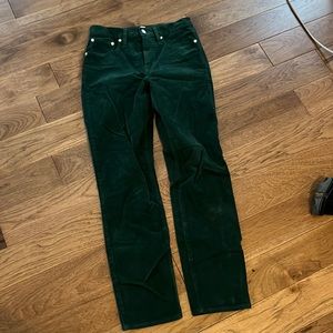 listing-status-banner